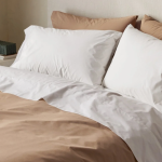Wholesale Microfiber Bedding Sets: A Buyer’s Guide to Specs, Durability, and Procurement